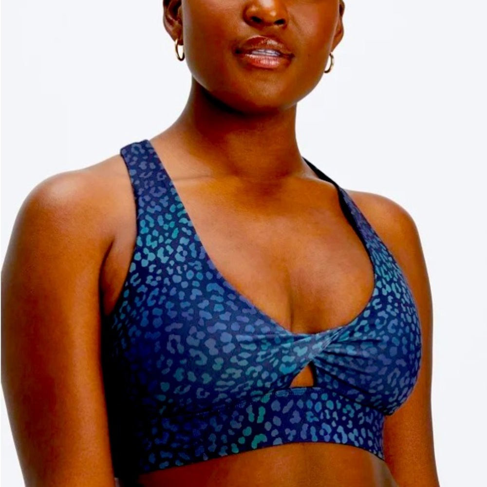 Fabletics Oasis twist sports bra heatmap leopard - size XS